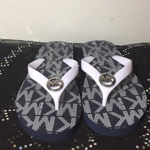 Michael Kors Flip Flops💙